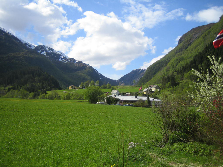 Entry point of attack, over the back of Dalsfjord